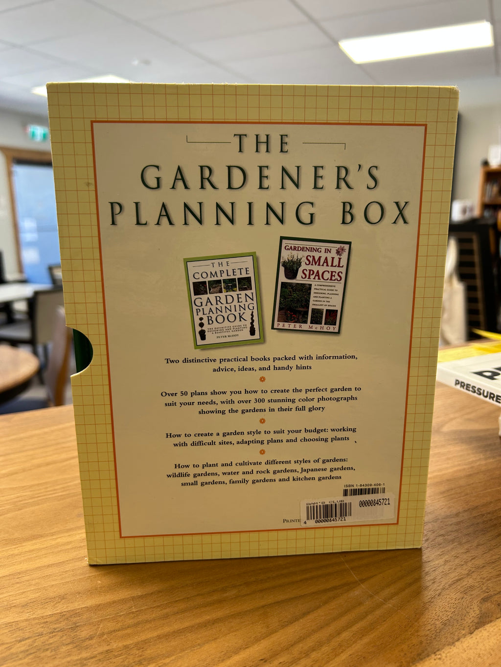 The Gardener's Planning Box - Peter McHoy